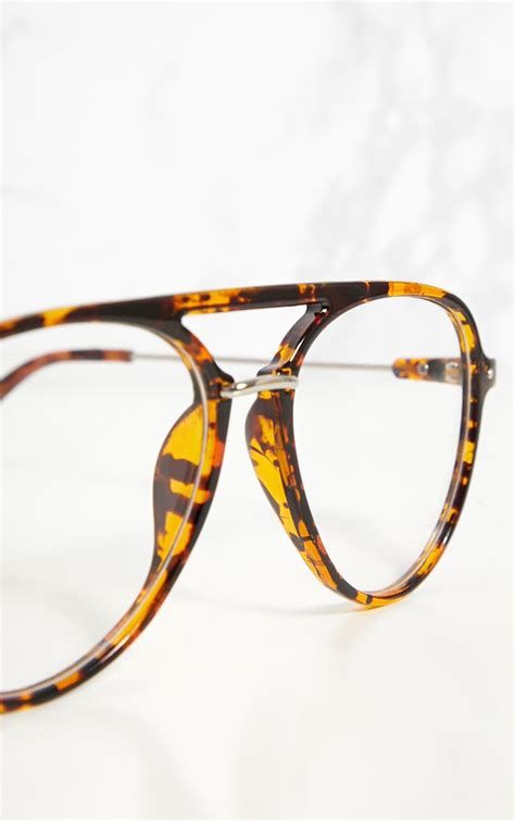 clear glasses with tortoise shell sides.